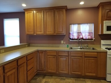 235 Davis St unit 1, Fall River, MA 02720 - photo 2