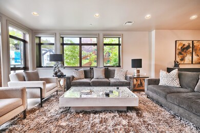 205 Main St Unit E