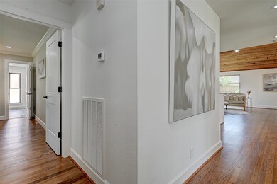 10123 Meadow Lake Ln, Houston, TX 77042 - photo 6