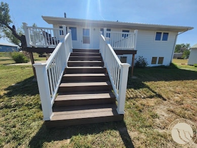 702 Kramer St, Jordan, MT 59337 - photo 7