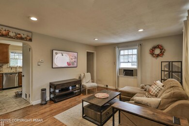 4221 Windsor Dr, Allentown, PA 18104 - photo 5