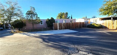 8562 C Ave unit 48, Hesperia, CA 92345 - photo 2