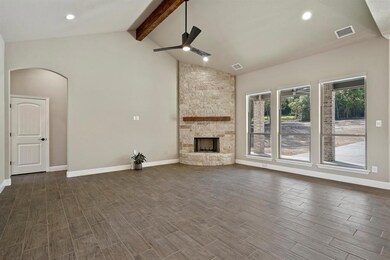1039 Alex Dr, Springtown, TX 76082 - photo 3
