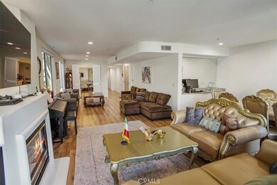 Open Floor plan to Kitchen