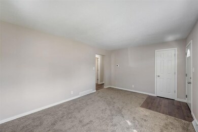 901 E 27th St, Des Moines, IA 50317 - photo 3