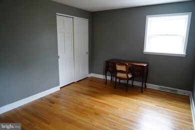 519 Lenore Place, Reading, PA 19609 - photo 6