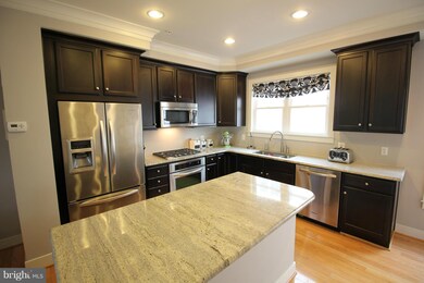 633 Regent Place NE, Washington, DC 20017 - photo 3