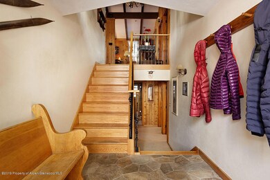 1295RiversideDr_WEB021