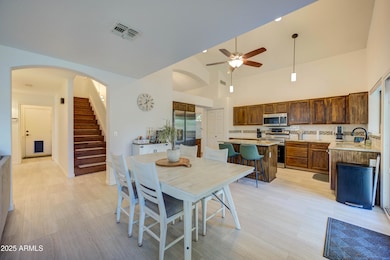 1337 N Thunderbird Ct, Gilbert, AZ 85234 - photo 2