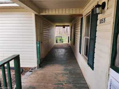 1055 Zack Dr, Pilot Mountain, NC 27041 - photo 4