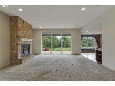 1015 E 4th St, Yamhill, OR 97148 - photo 6