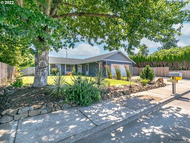 239 SW 12th Ave, Canby, OR 97013 - photo 2