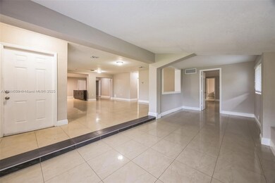 2041 Acapulco Dr, Miramar, FL 33023 - photo 5