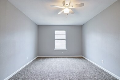 327 W Hufsmith Rd unit 702, Tomball, TX 77375 - photo 7