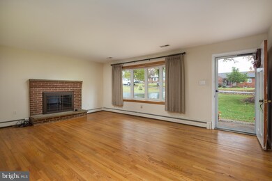 224 Norfolk Dr, Warrenton, VA 20186 - photo 4