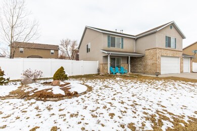 0100-Front-Exterior_1800x1200_3443132