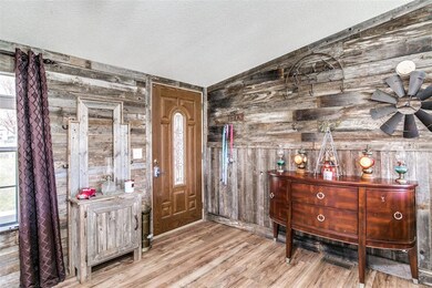 204 Briar Oaks Dr, Azle, TX 76020 - photo 4