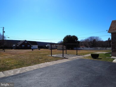 73 Ryan Ave, Tamaqua, PA 18252 - photo 6