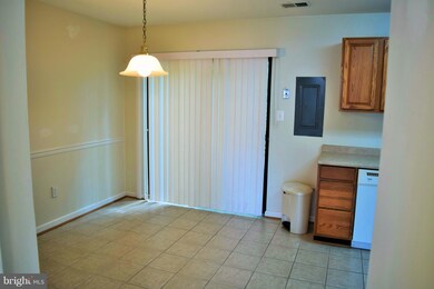 8625 Ashby Ct, Marshall, VA 20115 - photo 5