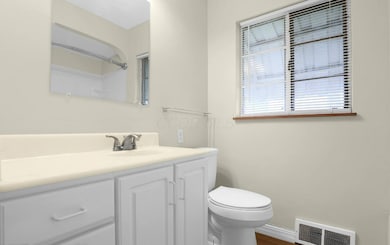 561 Belvidere Ave, Columbus, OH 43223 - photo 4