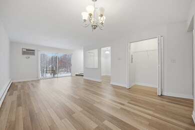 2556 Waterbury Dr unit 1905, Woodridge, IL 60517 - photo 5