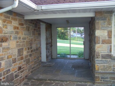 3117 Rices Ln, Windsor Mill, MD 21244 - photo 7