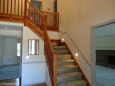 2106 Mirus Ct, High Point, NC 27265 - photo 2