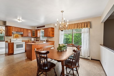 23-web-or-mls-W Observatory Rd-S0907-023
