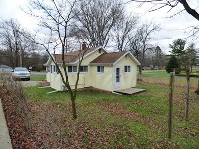 602 Platt St, Niles, MI 49120 - photo 2