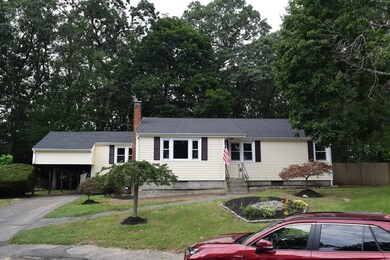 92 Thayer Cir, Randolph, MA 02368 - photo 2