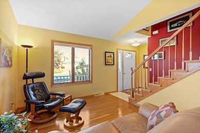 1709 Chapin Ln, Stoughton, WI 53589 - photo 5