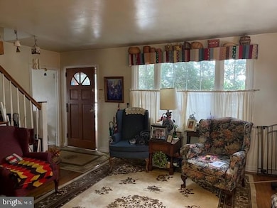 413 Buse St, Ridley Park, PA 19078 - photo 3