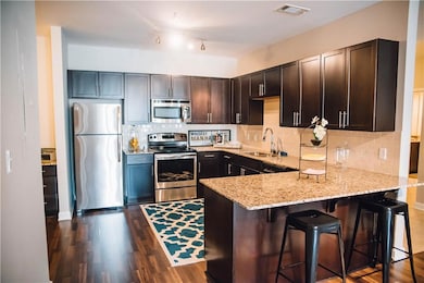 10202 Perkins Rowe unit 3011, Baton Rouge, LA 70810 - photo 2