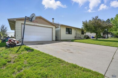 4012 Chief Dr, Rapid City, SD 57701 - photo 3