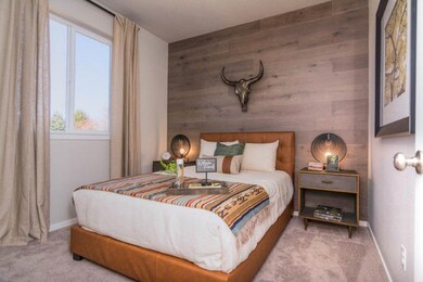 004_Bedroom