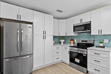 19052 SE Hillcrest Dr, Jupiter, FL 33469 - photo 3