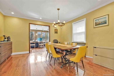 3029 143rd St, Flushing, NY 11354 - photo 5