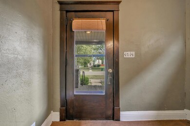 427 W Madison St unit 1, Lansing, MI 48906 - photo 5