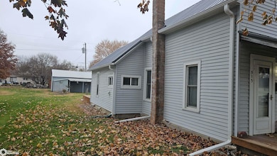 513 S Sheridan Ave, Ottumwa, IA 52501 - photo 3