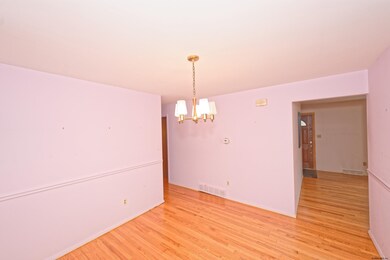 4 Mccartney Dr, Albany, NY 12211 - photo 7