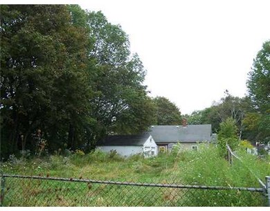 Yard/Garden. Other Fenced-In Side Yard