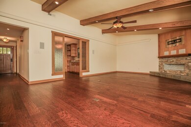 619 Clover Dr, Jacksonville, NC 28546 - photo 6