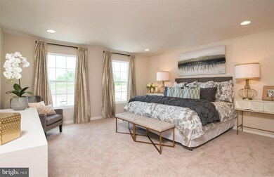 16862 Porters Inn Dr, Dumfries, VA 22026 - photo 5