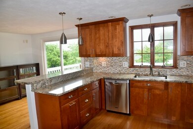51 Mohawk St, Danvers, MA 01923 - photo 6