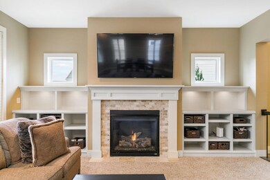 31-web-or-mls-1103 Graystone Rd, Holland