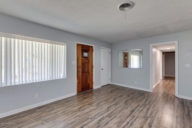 6516 Solandra Dr S, Jacksonville, FL 32210 - photo 3