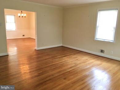 24 Wilfred Ct, Towson, MD 21204 - photo 2