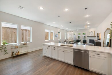 816 E 24th St, Houston, TX 77009 - photo 7