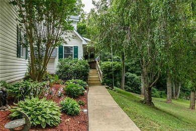 257 Edgewood Rd S, Asheville, NC 28803 - photo 7