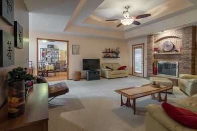413 Sequoia Nixa-38